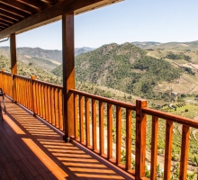 TERRAÇOS DE BAÇO